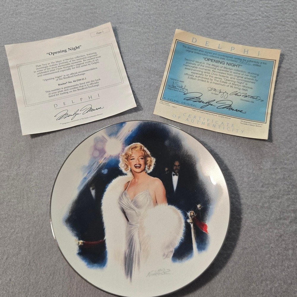 Delphi Collector Plate Marilyn Monroe 8.25" White Opening Night Chris Notarile